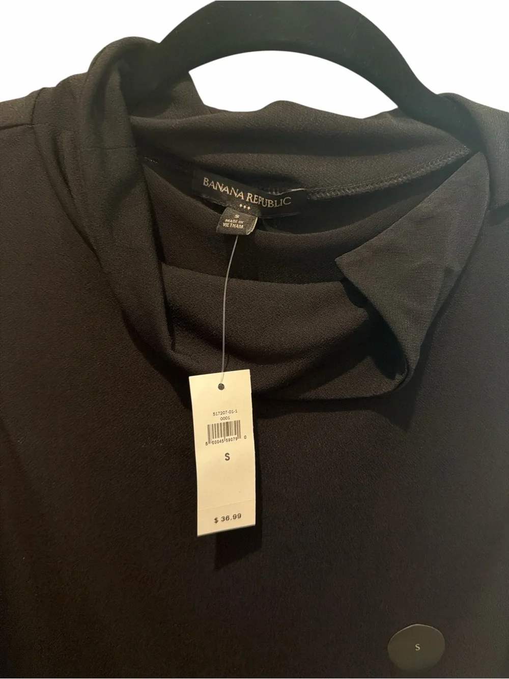 Banana Republic Black Sleeveless Mock Neck Tank - Picture 2 of 5